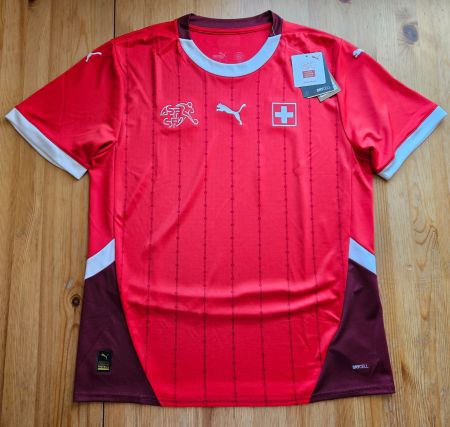 Trikot Schweiz Puma NEU Grösse L Schweizer Fussball Nati