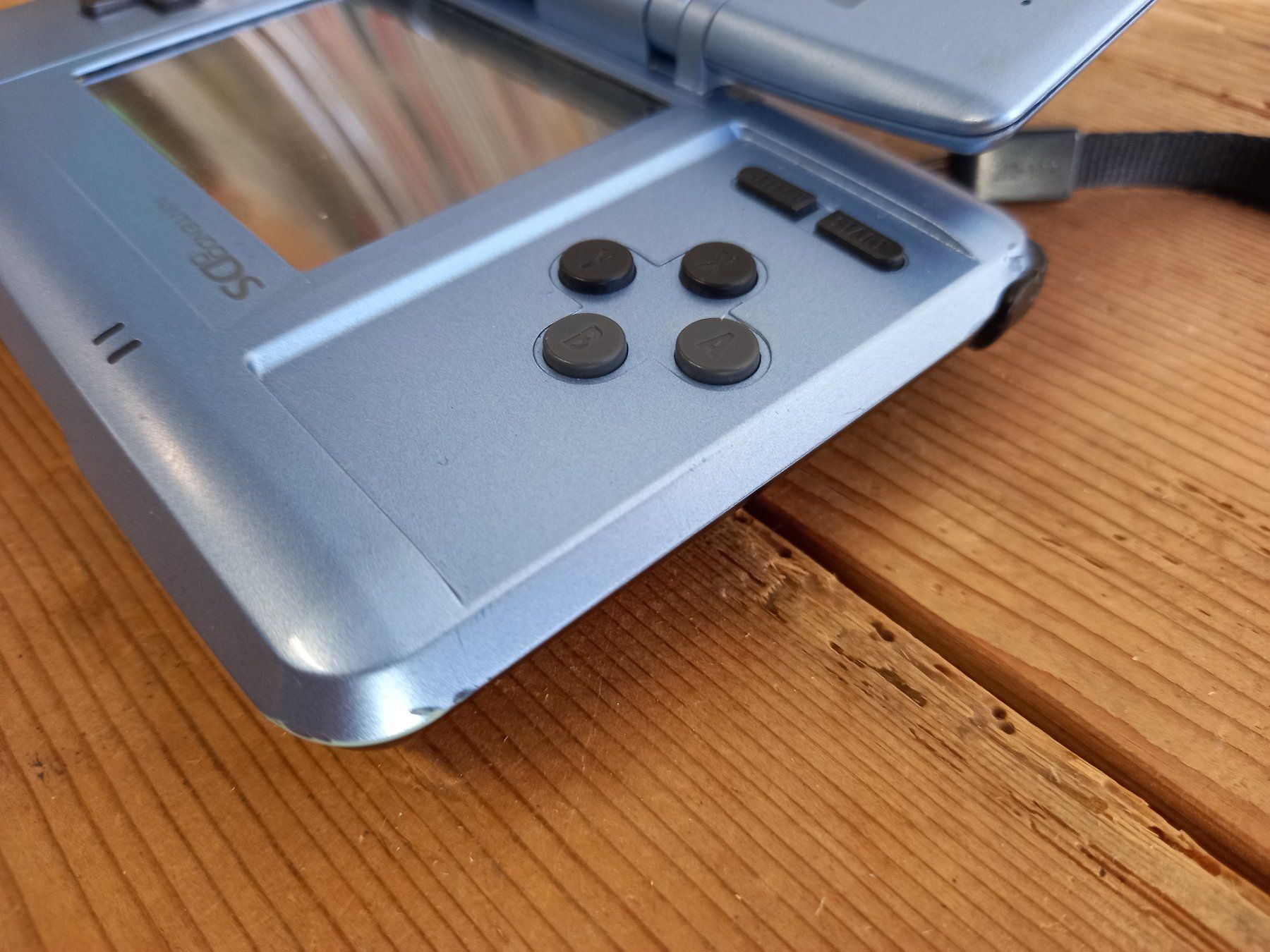 Nintendo Console: Nintendo DS Blau mit acadapter – Usato da Prez-vers-Siviriez venduto da Monija70 3