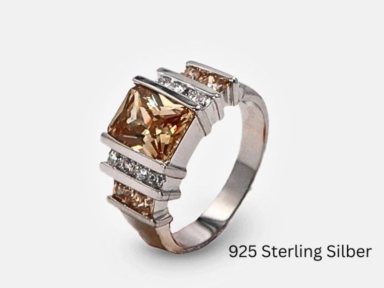 Anelli: 925 Sterling Silber Ring mit Zirkonia, Grösse 52. – Nuovo e nell'imballaggio originale da Zürich venduto da schmuckeis