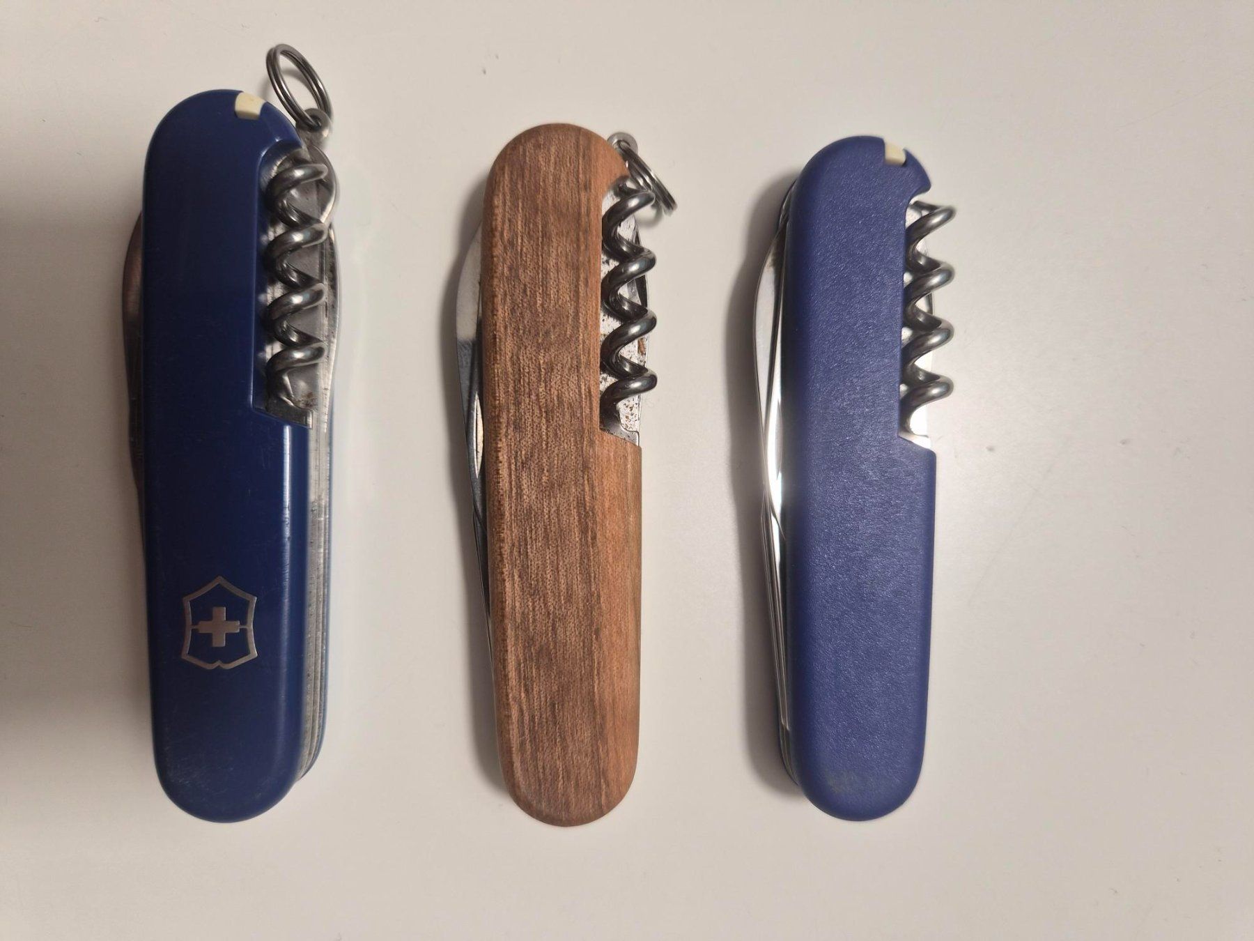 Victorinox Coltelli tascabile: Diverse Sackmesser – Usato da Langnau b. Reiden venduto da rk6_2x8b 1