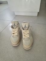 Beige Sneakers Gr. 45