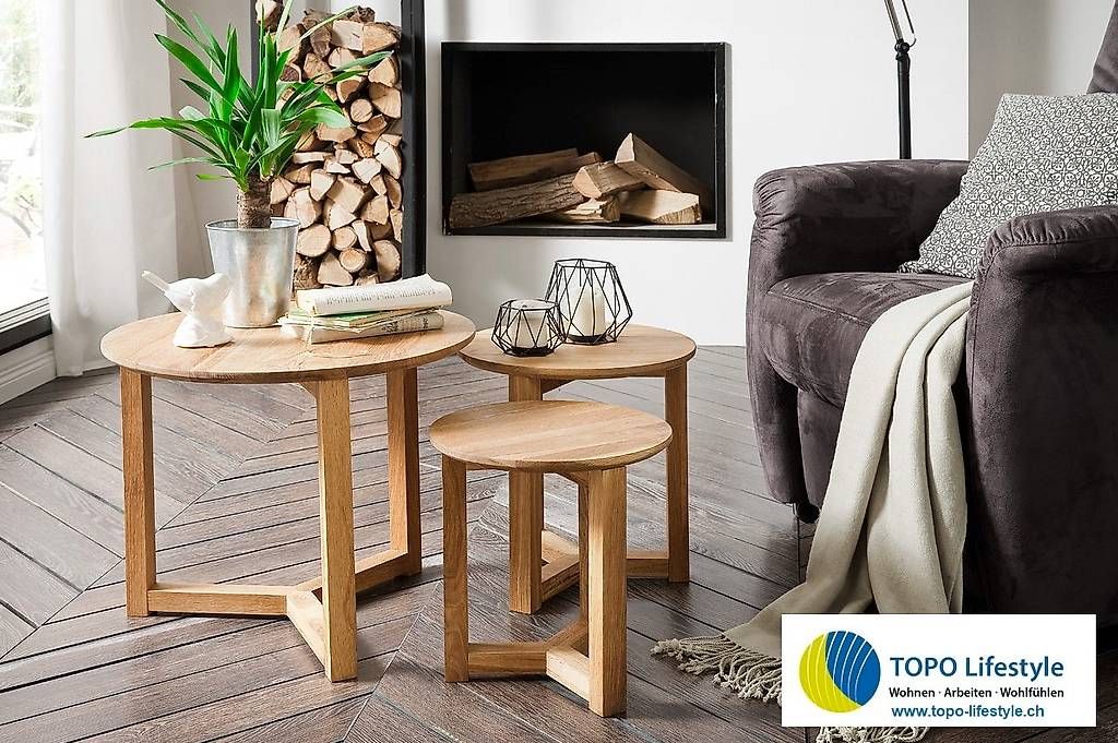 Set di tavolo e panche: Faye Eiche Massivholz Couchtisch 3er Set – Nuovo e nell'imballaggio originale da Lichtensteig venduto da pascalporchet