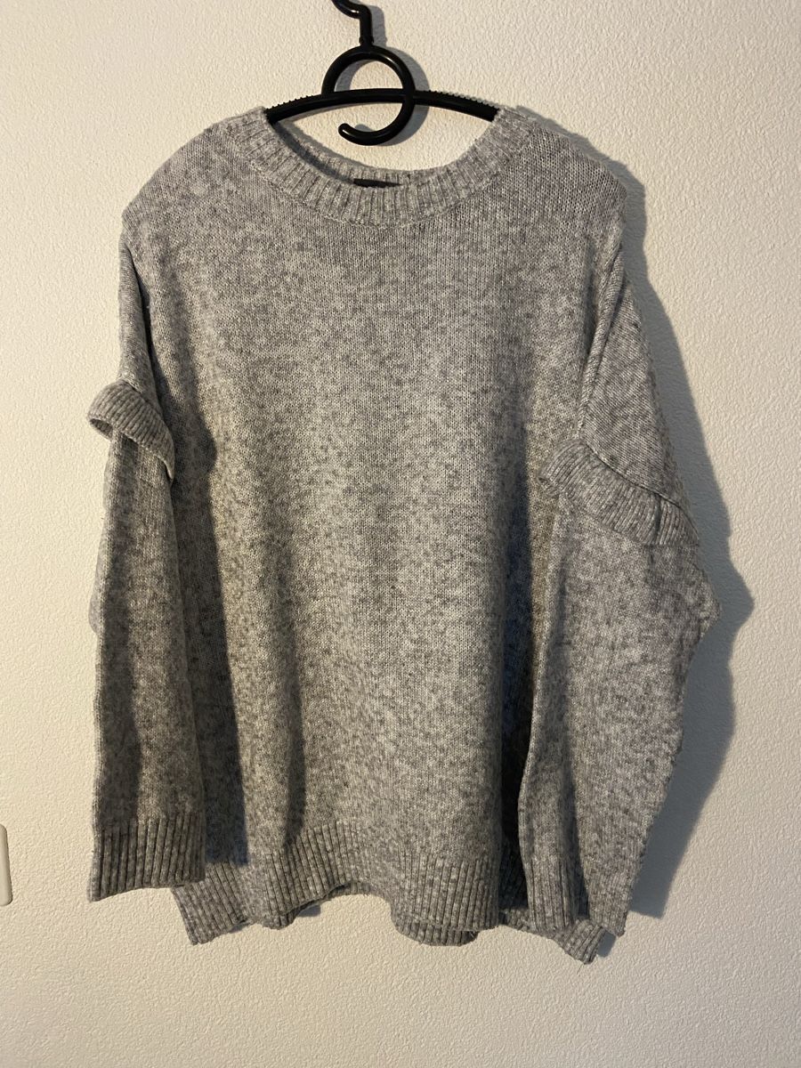 Pulls & Sweat-shirts: Pull – D'occasion à Berlens par aye_lf66