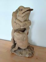 Holzfigur Frosch, handgeschnitzt