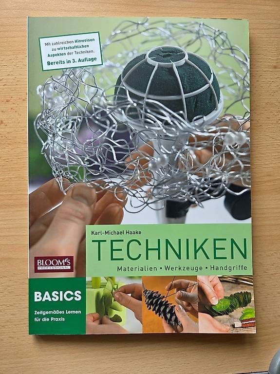 Libri: Techniken, Blooms – Nuovo e nell'imballaggio originale da Köniz venduto da Vieles_Vani