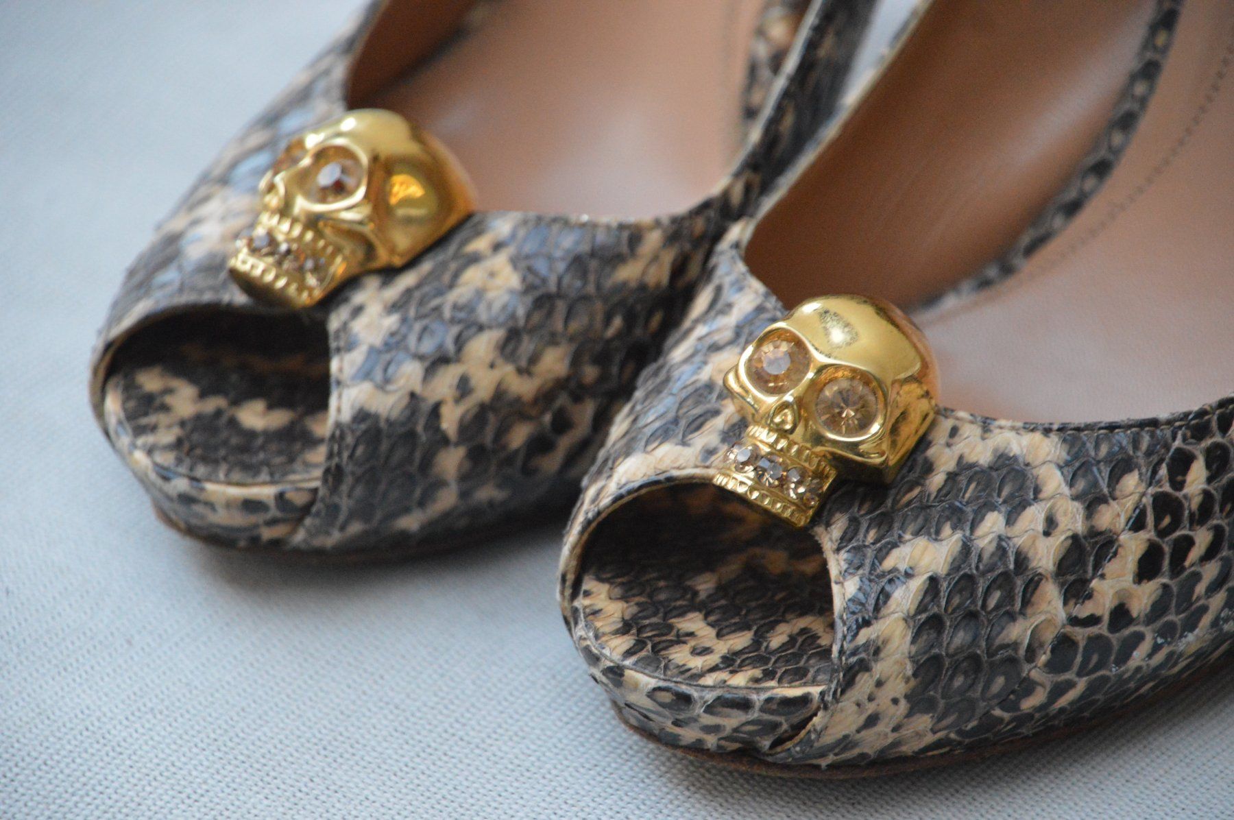 Alexander Mcqueen Scarpe da donna: Alexander McQueen Pumps .38,5 – Usato da Collonges venduto da arashee 2