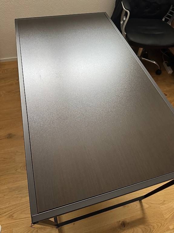 Ikea Scrivanie: Ikea VITTSJÖ Schreibtisch – Usato da Wolhusen venduto da SCR255 2