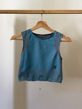 ON RUNNING Studio Knit Crop Top Damen Gr. S – Blau