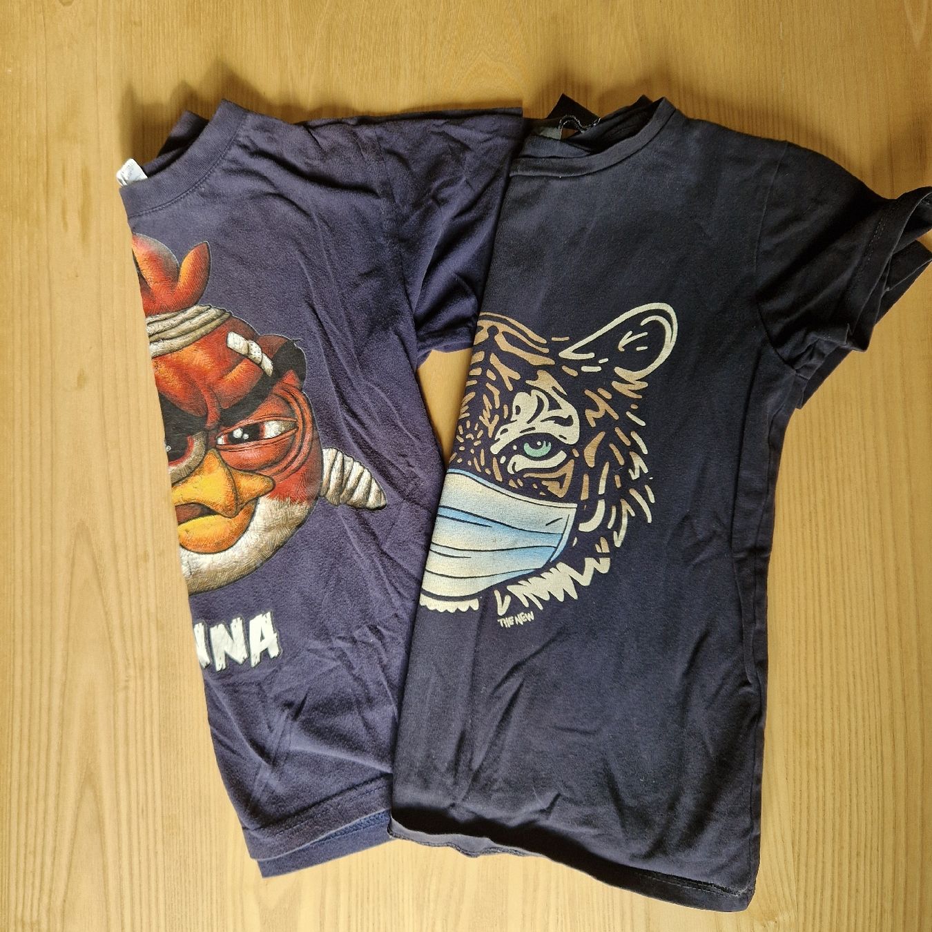 Kleiderpakete & -sets: 2 T-Shirts Gr. 122-128 – Gebraucht aus Zürich von Kauh