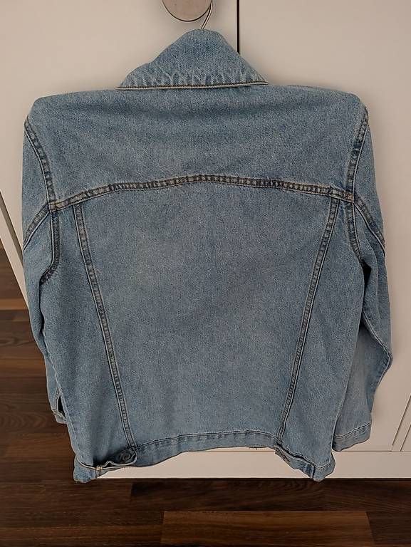 Vestes: Jeansjacke  – D'occasion à Schlieren par Graziagra 2