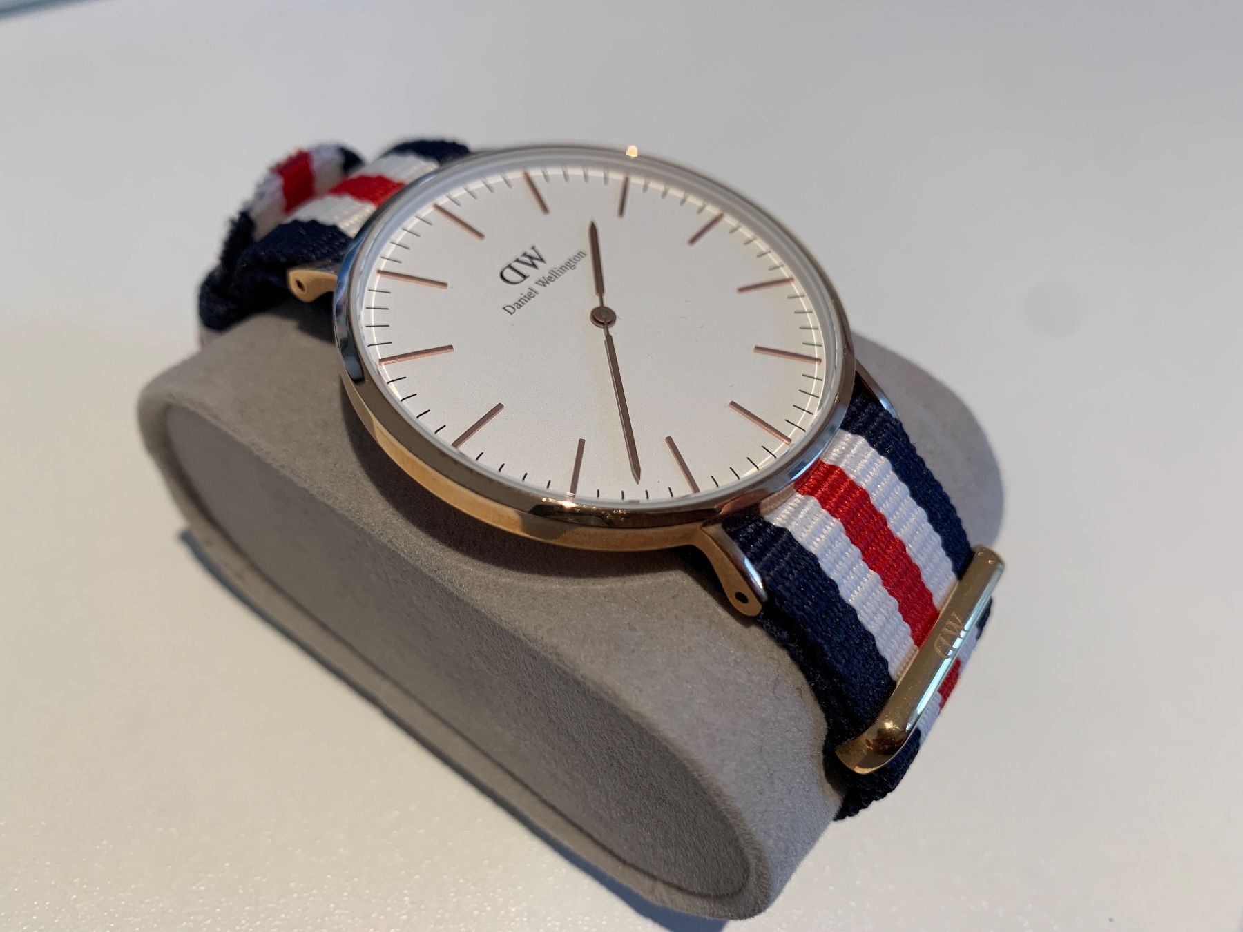 Daniel Wellington Orologi: neuwertige Daniel Wellington Uhr – Usato da Bachenbülach venduto da pako91 1