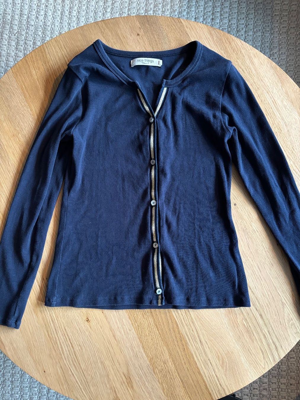 Giacche: Dunkelblaue Strickjacke von nice things Paloma Gr. M – Usato da Neftenbach venduto da Boska_1969