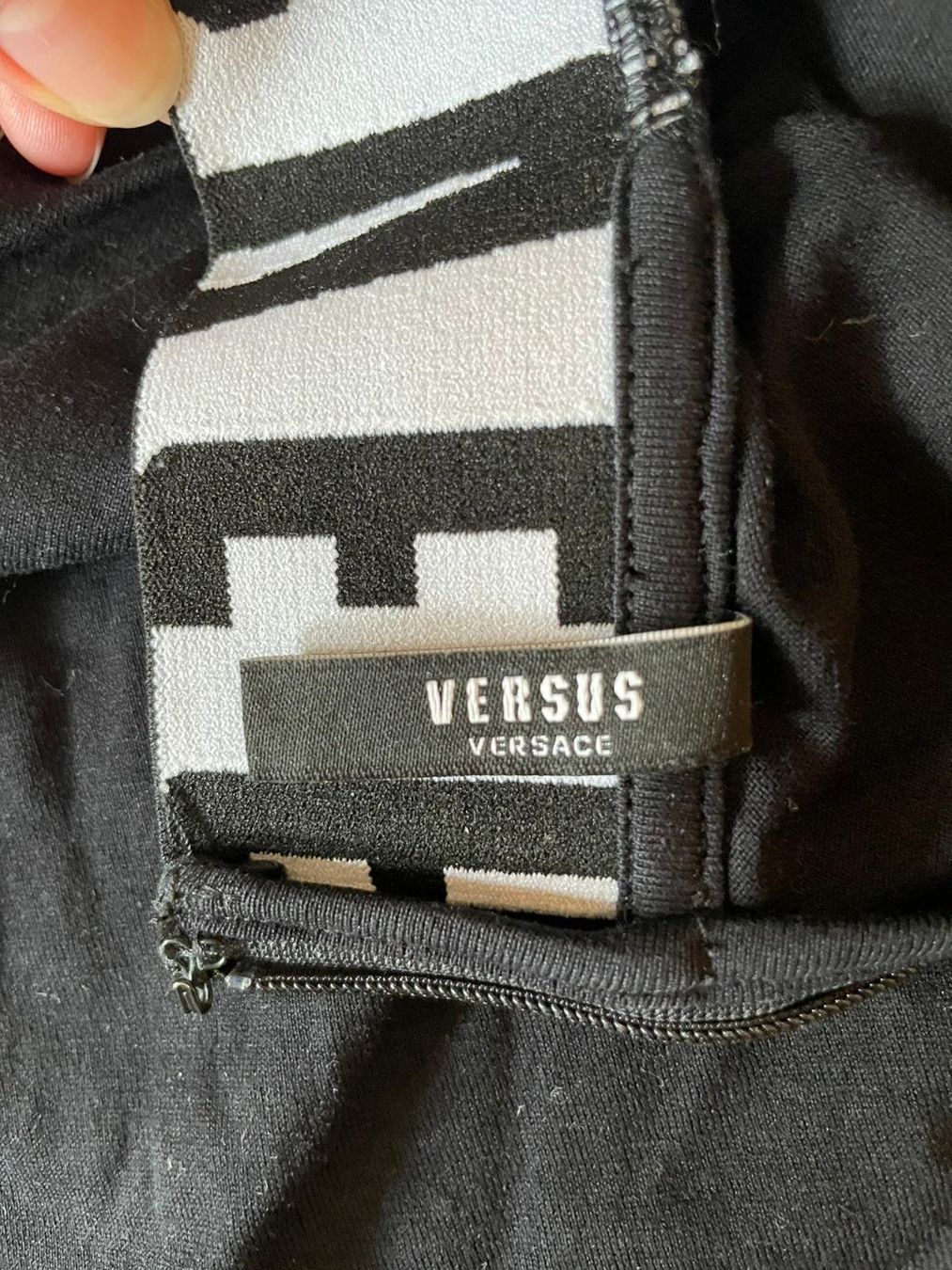T-shirt: Versus Versace T-Shirt – Usato da Basel venduto da luc_m799 2