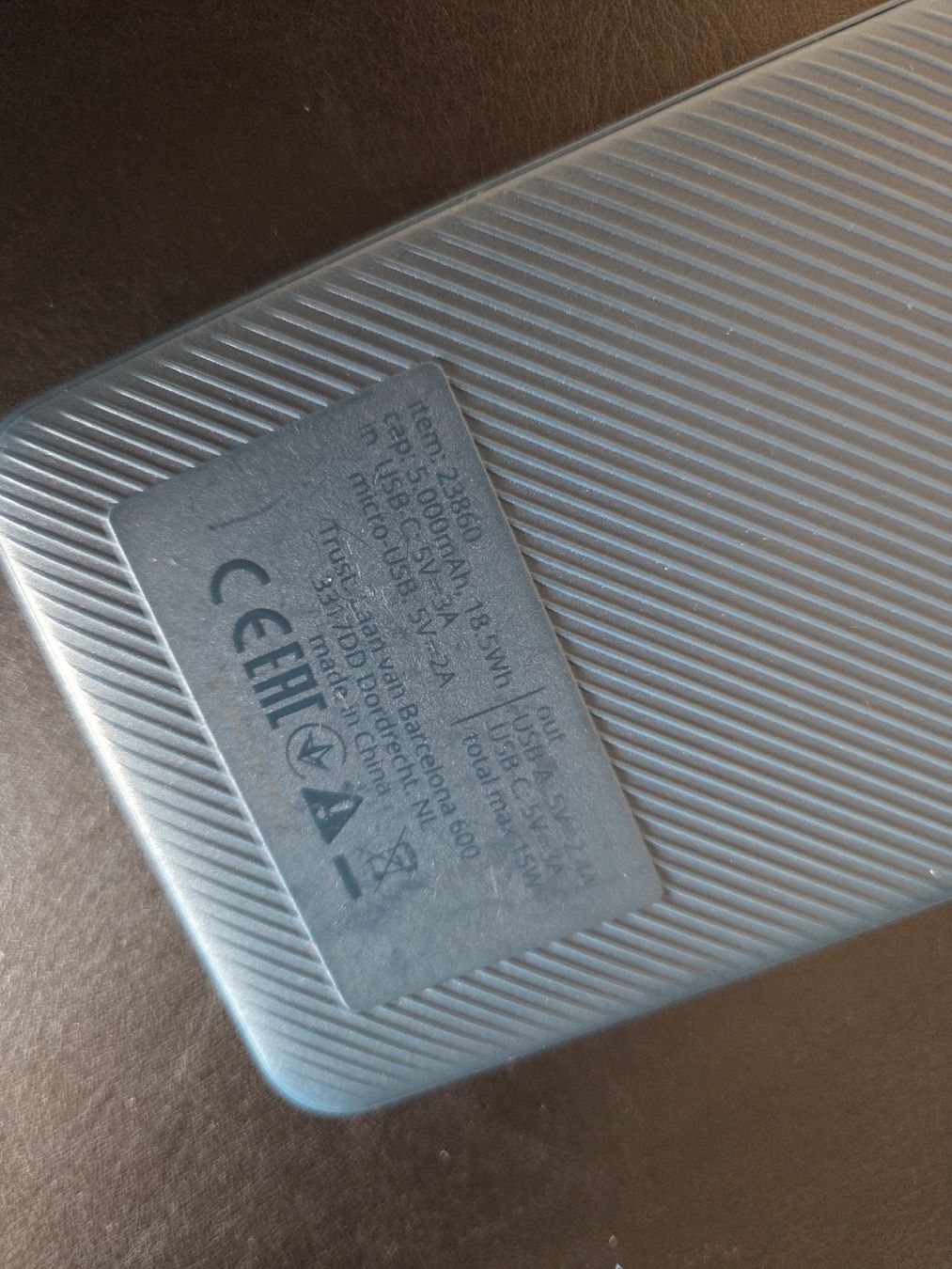 Batterie: * Trust Powerbank Ultra-thin 5000 mAh – Usato da Egolzwil venduto da MaMoro 3