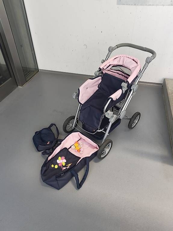 Carrozzine per bambole: Puppenwagen – Usato da Ostermundigen venduto da lid_sg9q 2