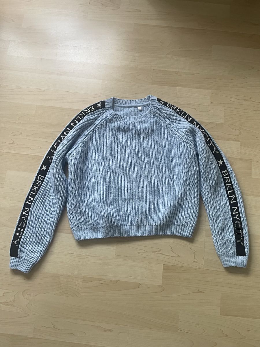 Pullover & Sweatshirts: Strickpullover, Gr. 158/164, Top Zustand! – Gebraucht aus Wil Sg von mil_r9gx