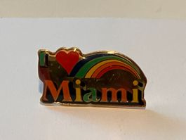 1 Pin Miami