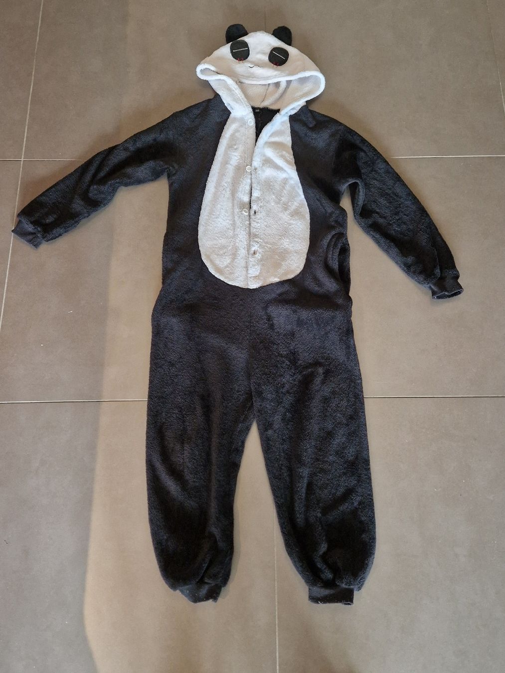 Completi: Combinaison pyjama panda taille 140 – Usato da Delémont venduto da bouboute01