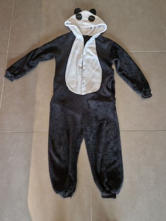Combinaison pyjama panda taille 140