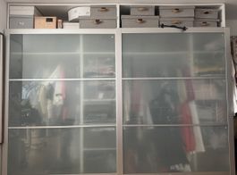 3 m Pax Schrank mit Schiebetüren 