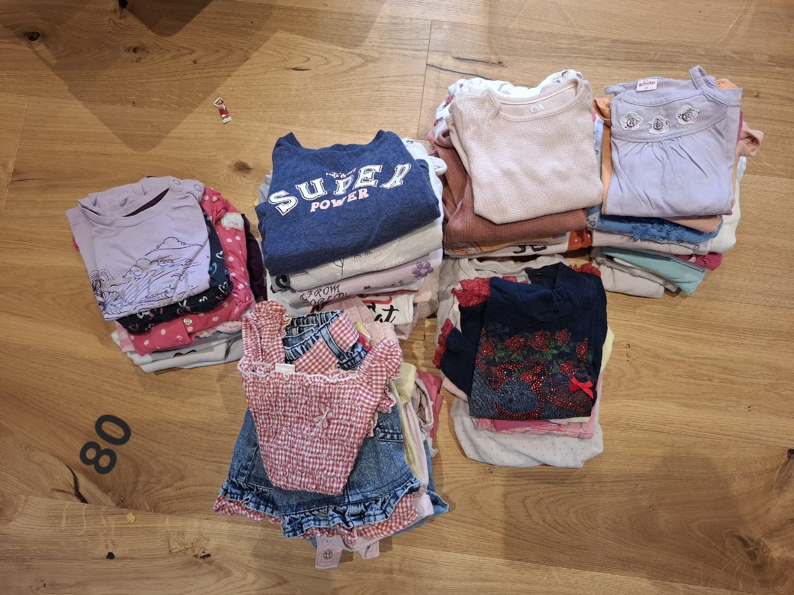 Kleiderpakete & -sets: Mädchenkleider Grösse 80 – Gebraucht aus Laupen ZH von flower_97 1
