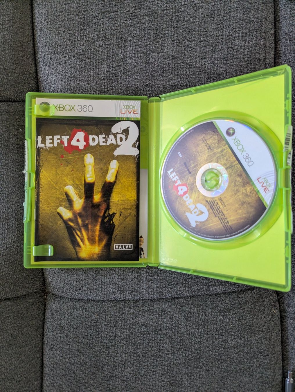 Giochi: Left 4 Dead 2 XBox 360 Top Zustand – Usato da Basel venduto da tla_ypl2 2