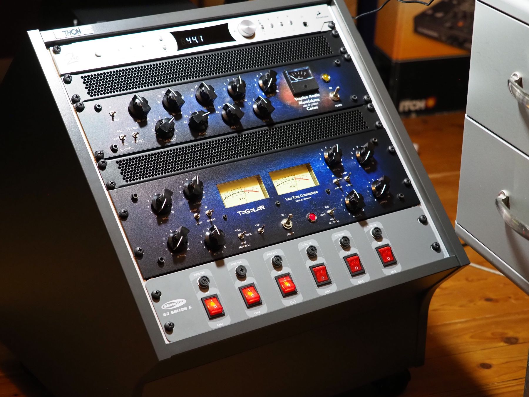 Equipement studio: Mastering Rack – Neuf (Voir description) à Winterberg ZH par Flavio345 7
