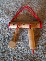 Älteres Küchenwandregal aus Holz fürs Puppenhaus
