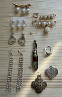 Schmuck Konvolut – Ohrringe, Broschen, Ring & Anhänger