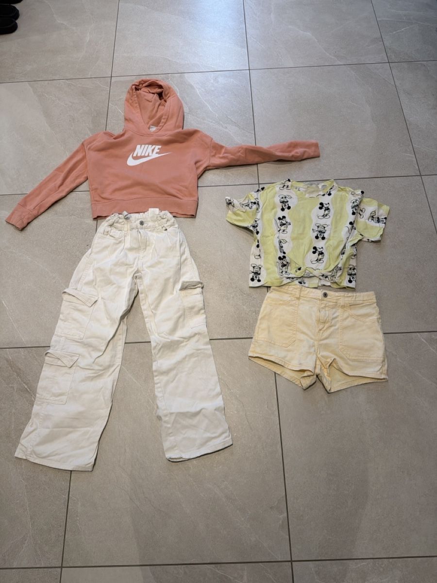 Ensembles coordonnés: kleider gr 146/ – Neuf (Voir description) à Muhen par Guess1802