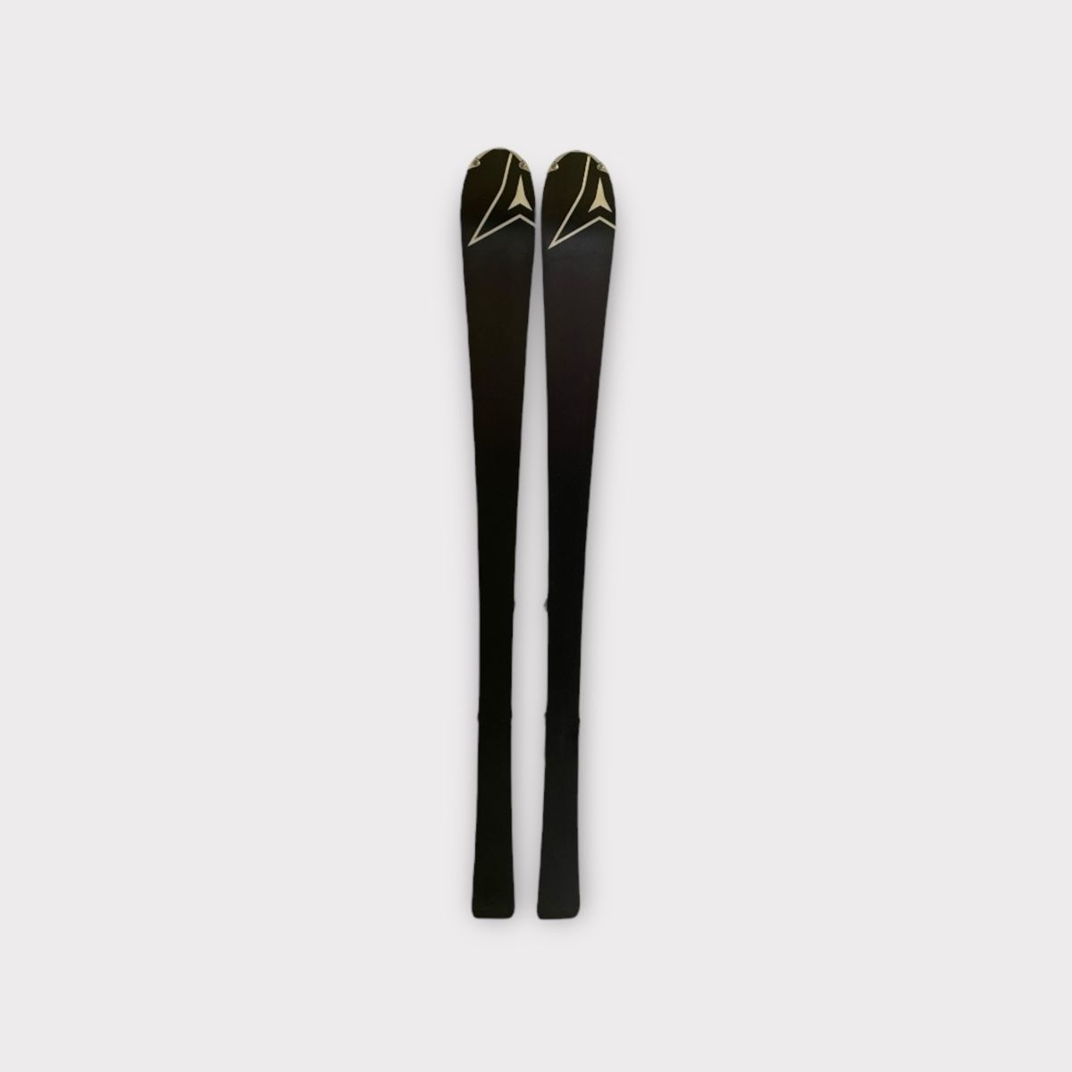 Atomic Skis: Atomic Ski 157cm      Lot 010325001 – Gebraucht aus Murten von Ski-Outlet 5