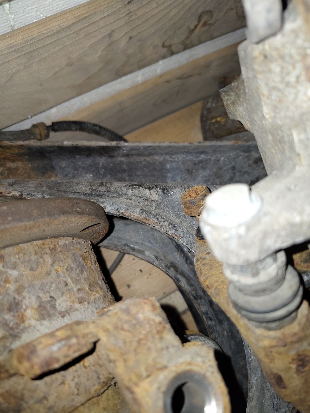 VW Tutti pezzi di ricambio auto: Passat 3bg 4Motion Hinterachsteile – Usato da Waltalingen venduto da DerBaum 3