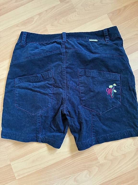 Maloja Pantaloni: Maloja Cordshorts Gr. S – Usato da Zizers venduto da Ranunkel05 2
