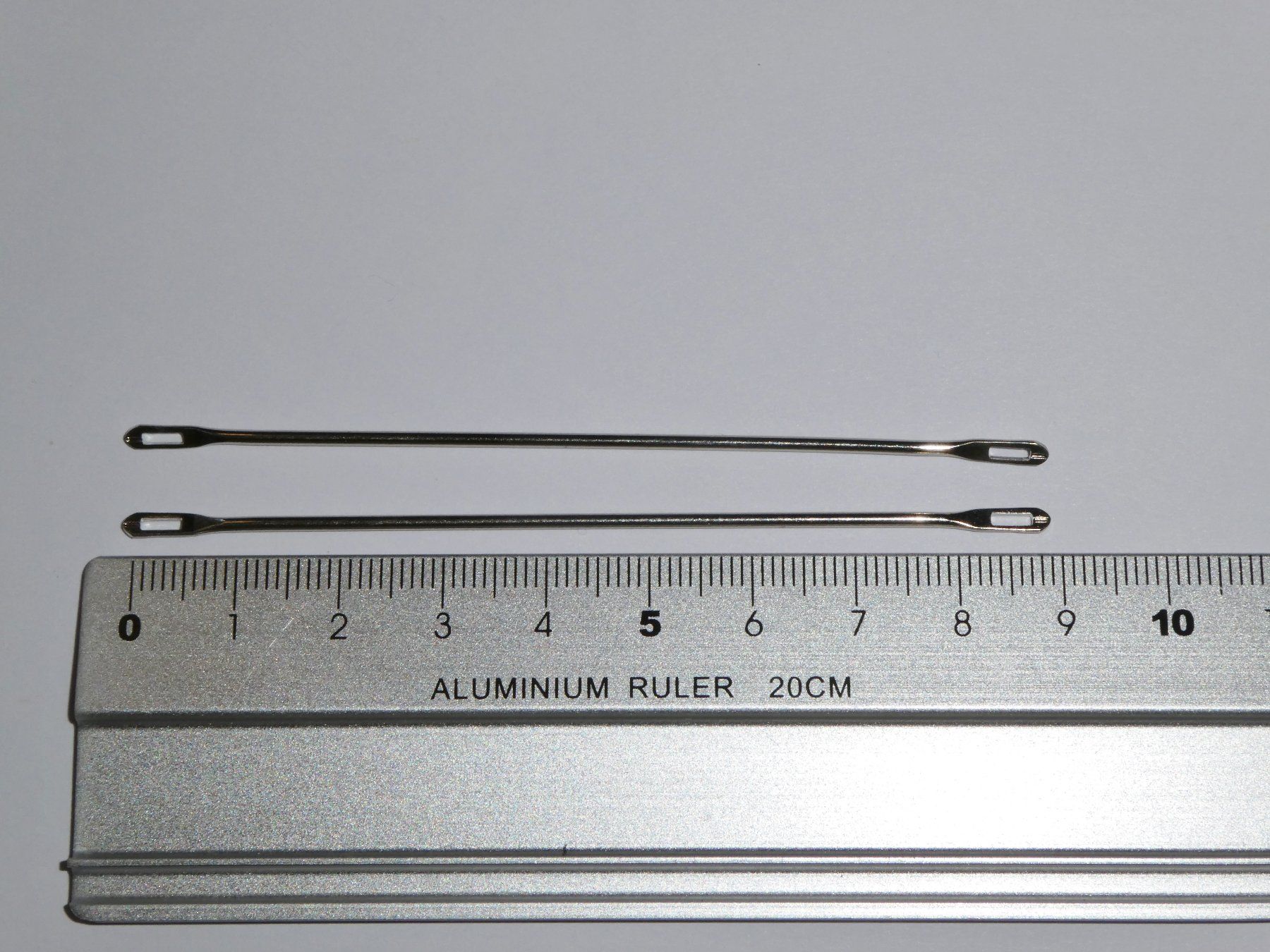 Tutte le macchine: für Strickmaschine mit 4,5 mm 2 Doppelnadeln*** – Usato da Siebnen venduto da Ra-la-ra-ol 5