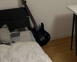 Lit 90x200 cm avec matelas - disponible immédiatement