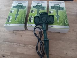 Gartensteckspiess 4er Set mit 3 Steckdosen