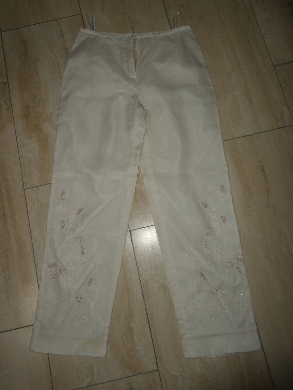 Pantaloni: Hose Gr. 42 – Usato da Mels venduto da KOSL