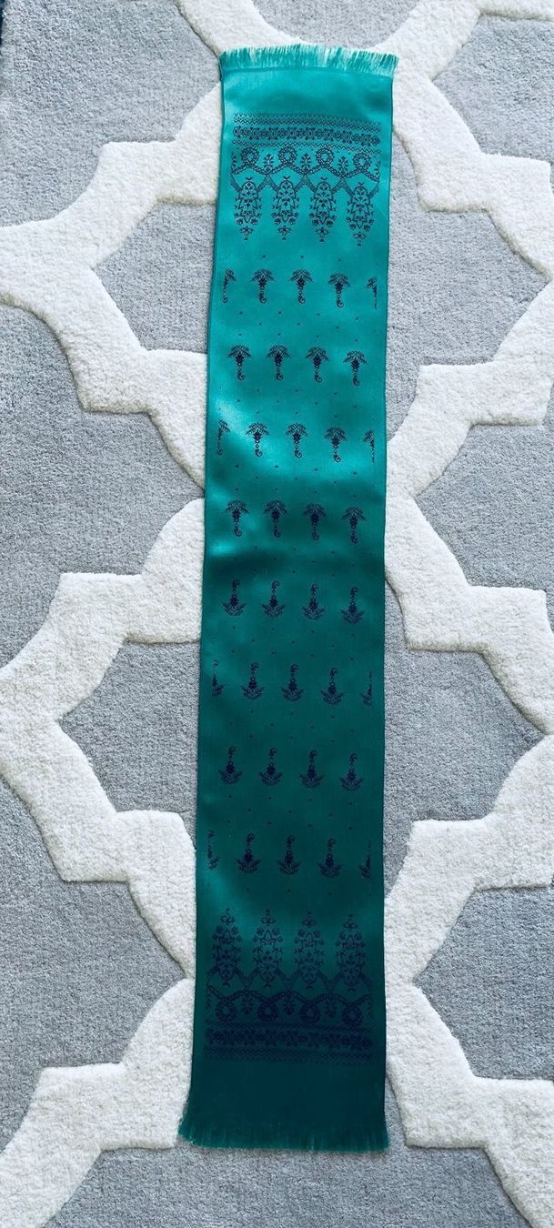 Foulard & Sciarpe: Seiden Foulard – Usato da Winkel venduto da KaschmirArt 1