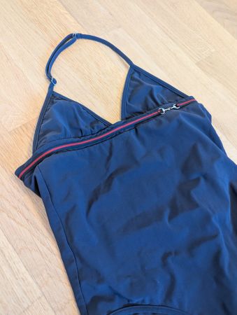 Gucci Badeanzug, dunkelblau, Grösse 140 cm - Top Zustand!