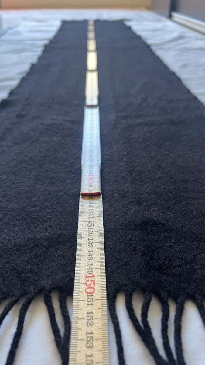 Sciarpe: Herrenschal  151cm x 27.5cm – Usato da Davos Platz venduto da Infinity795 1