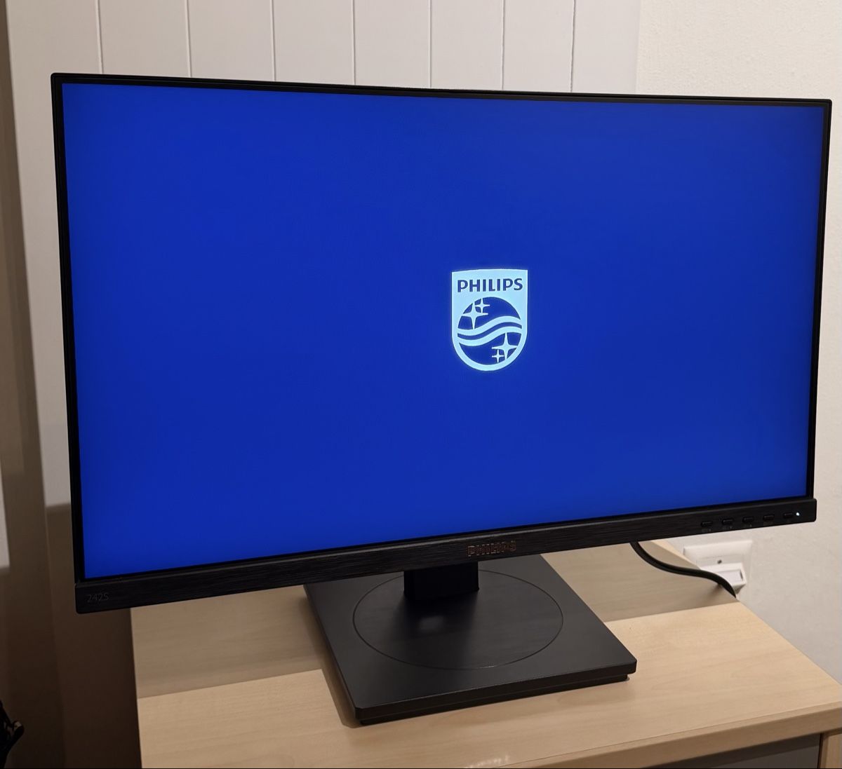 Philips Monitore: Philips Bildschirm 242S1AE/00 – Gebraucht aus Au SG von Bego1 1