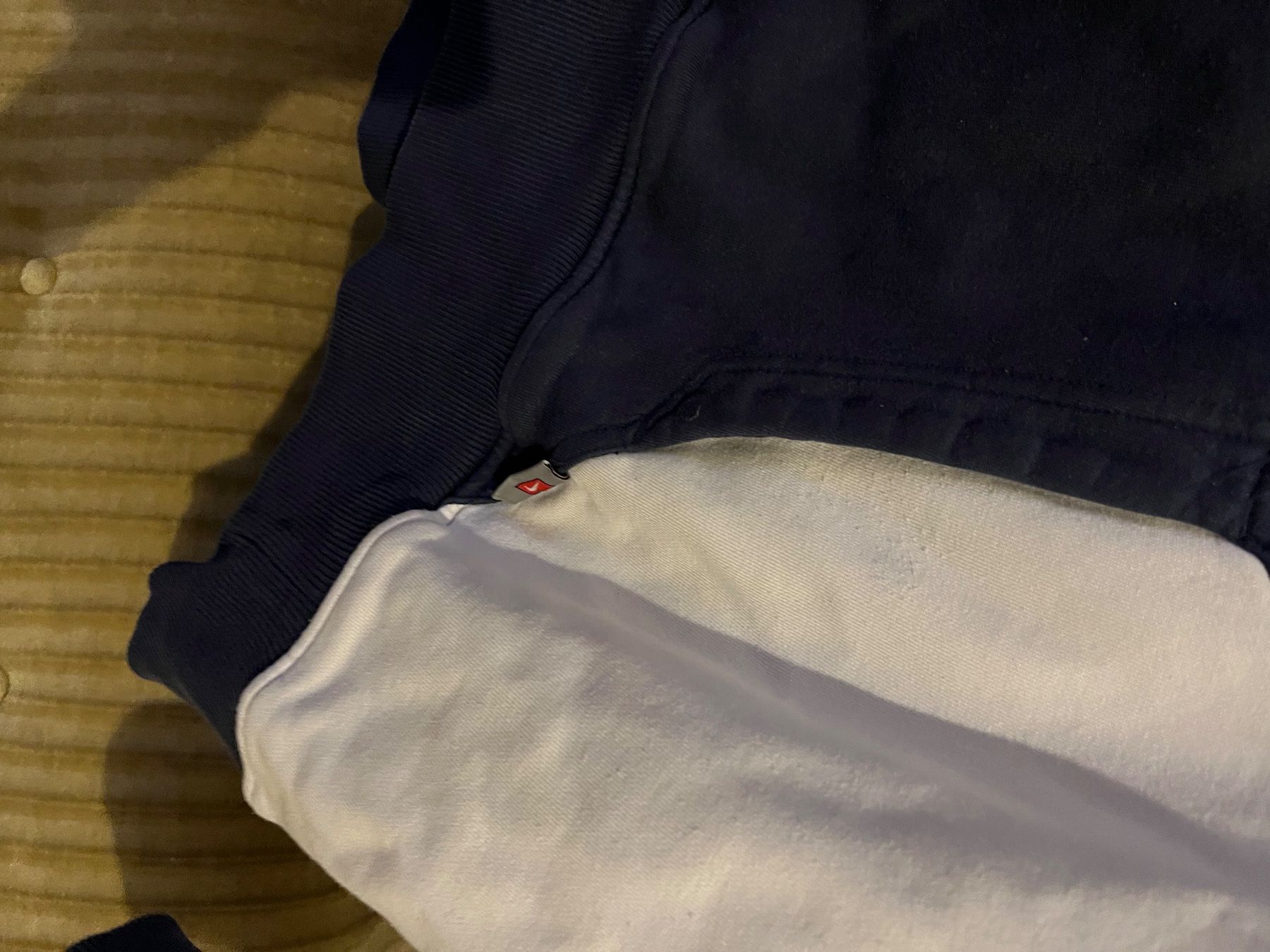 Nike Pullover & Sweatshirts: Nike Hoodie Grösse XL – Gebraucht aus Winterthur von buyerricard 2