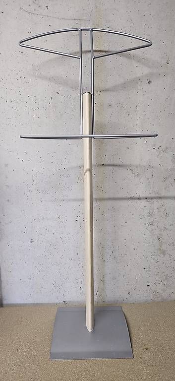 Porte manteau: Kleiderdiener – D'occasion à Wangen bei Olten par RogerP01