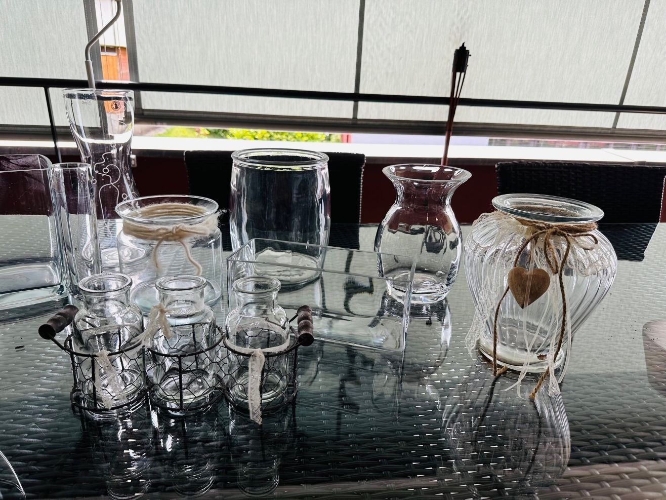 Vasi & Recipienti: 12 Wunderschöne GLAS Blumenvasen – Usato da Fällanden venduto da LetiRobi 3