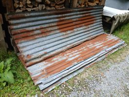Wellblech  gebraucht mit Rostspuren 6×  2.5m und 6× 2m