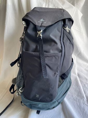 Wander-Rucksack, Quechua, 30 Liter, blau-grau