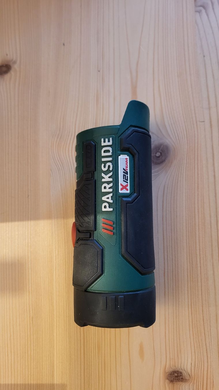 Lampade: Parkside Akku-Taschenlampe 12V – Usato da Uffikon venduto da LegoNavi 1