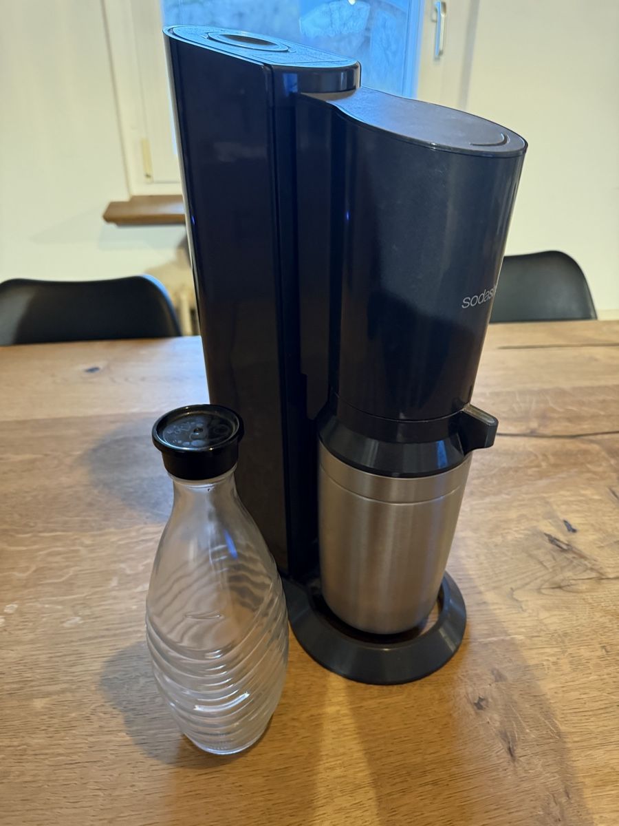 Sodastream Appareils de cuisine: SodaStream + bouteille – D'occasion à Givisiez par Scilliam 1