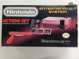 USA Nintendo NES Action Set + 18 Games
