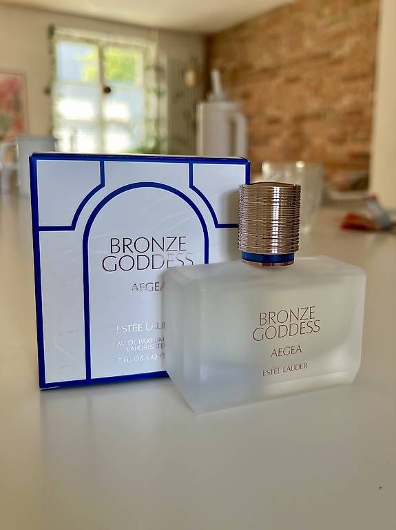 Parfum & Eau de Toilette: Eau de Parfum Bronze Goddess Aegea 50ml – Gebraucht aus Schaffhausen von blu_69kx